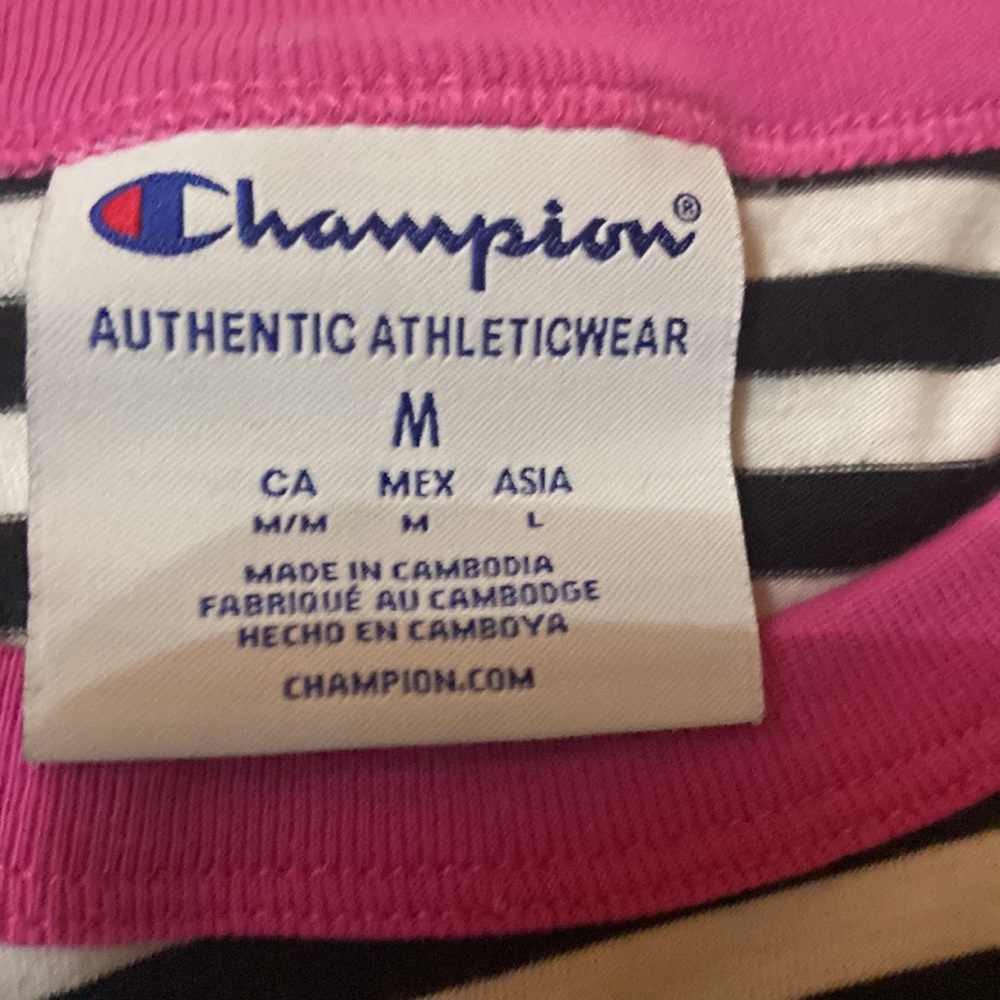 Champion tee! - Picture 3 of 4